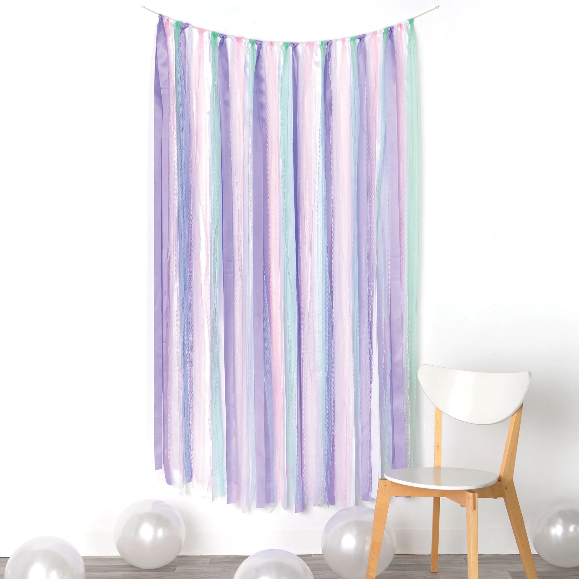 Flutter Deluxe Ribbon Backdrop